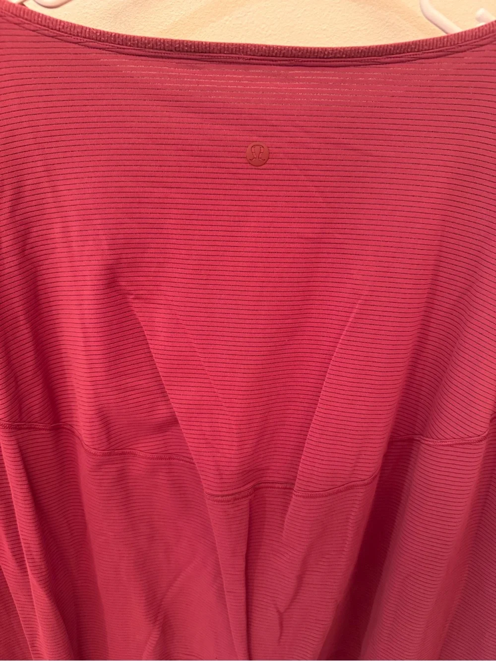lululemon athletica Long Sleeve Ribbed Tunic in maroon with black lines size 8